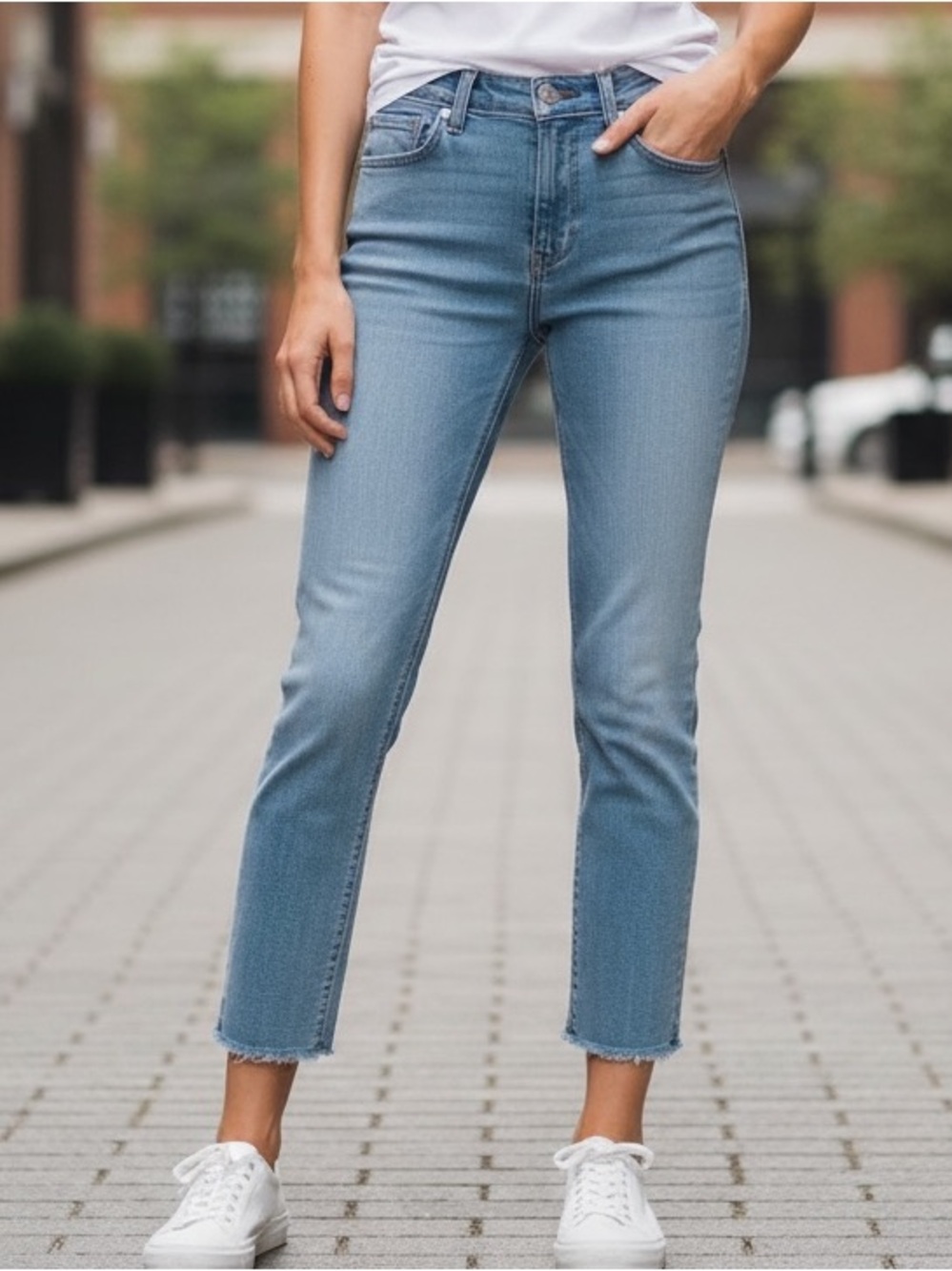 rag & bone Light Wash High-Rise Cropped Capri Jeans in Womens Size 28 Raw Hem